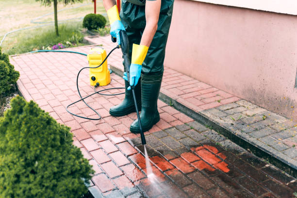 Why Choose Our Certified Pressure Washing Experts for Your Project Needs in Kelseyville, CA?